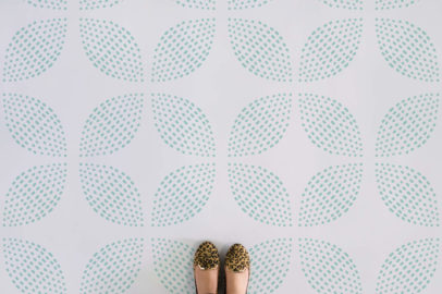 apple-dotted-circle-pattern-flooring-green-feet-vinyl-flooring