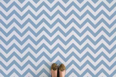 chevron-I-stripe-vinyl-flooring-blue-feet