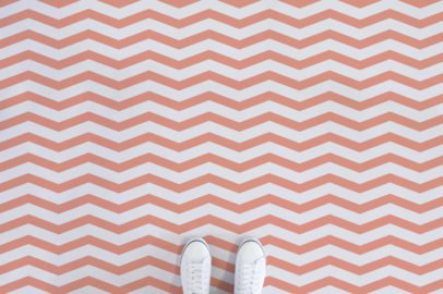 chevron-II-stripe-vinyl-flooring-orange-feet