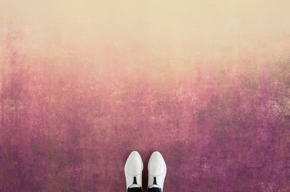horizon-textured-ombre-flooring-pink-feet-floor