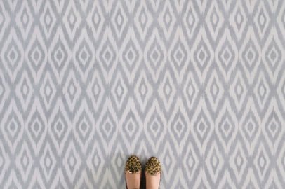 ikat-i-traditional-tie-dye-pattern-flooring-grey-feet-vinyl-flooring