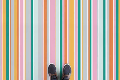 ladder-multi-stripe-vinyl-flooring-multicolour-feet