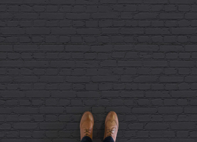 cinder-stone-vinyl-flooring-black-feet